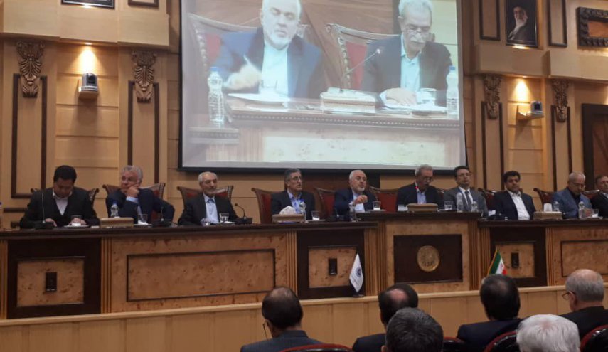 ظریف: هدف دشمن نه نظام جمهوری اسلامی و نه دولت روحانی، بلکه نابودی ایران است