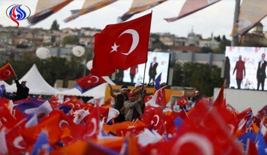 تركيا تعتقل مواطنين ألمان راقبوا انتخاباتها بلا دعوة