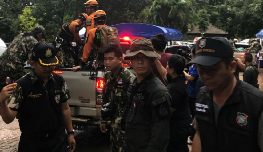 عملیات نجات تیم ملی فوتبال تایلند با 10هزار سرباز