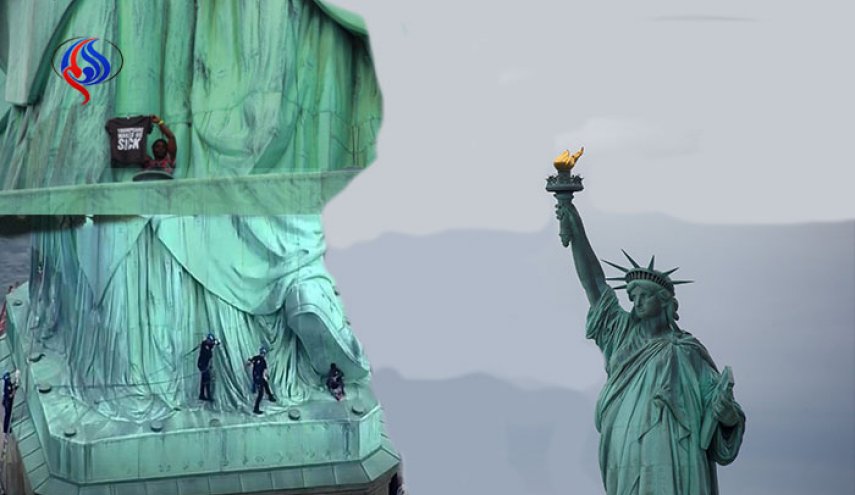 الهجرة عند ترامب ... حرية على وجه تمثال متحجر!!