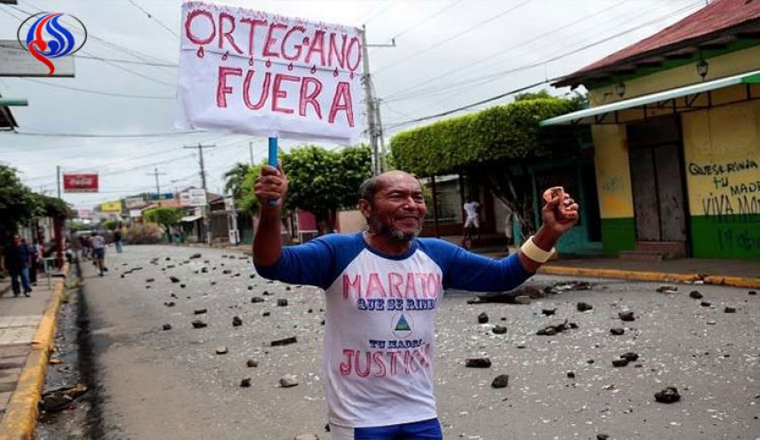 المعارضة في نيكاراغوا تدعو لإضراب عام يطالب برحيل أورتيغا
