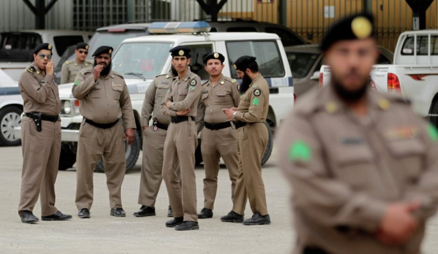 حمله به یک مرکز امنیتی در عربستان/ یک نظامی سعودی کشته شد