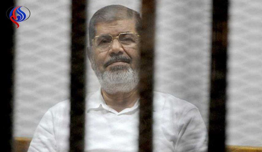 مرسي يعود للمشهد من جديد ومطالبات بالرأفة معه