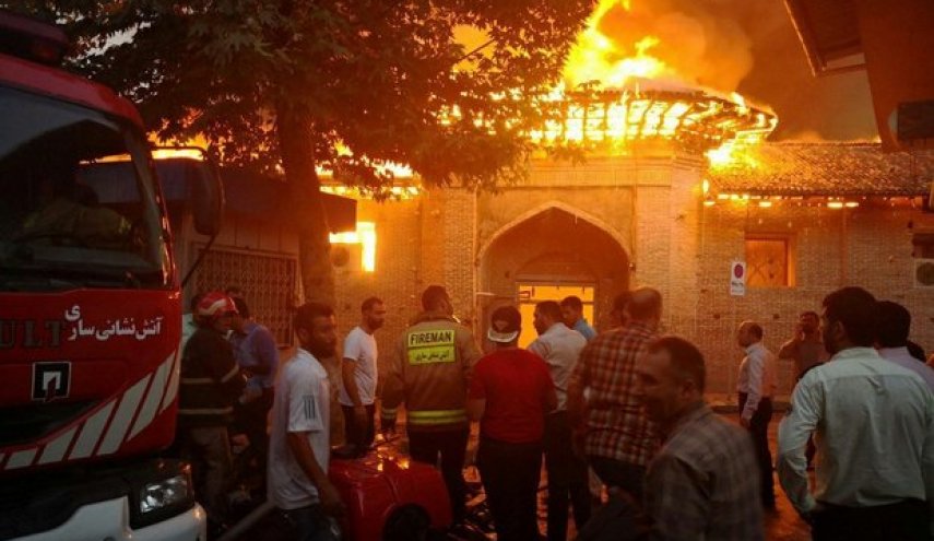 شهردار ساری: حریق مسجد جامع ساری اطفا شد