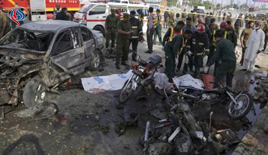 مقتل وإصابة العشرات في انفجار خلال تجمع انتخابي في باكستان
