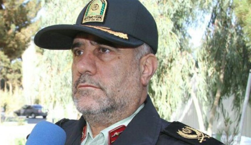 قائد شرطة طهران: سنتصدى بحزم للعابثين بالاقتصاد الوطني