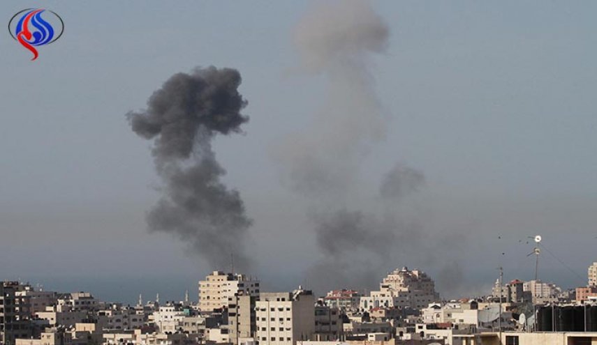 إصابتان بغارة للاحتلال شرق غزة
