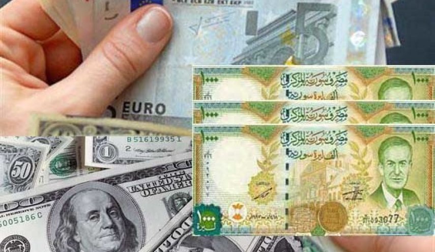 الليرة السورية تسجل تراجعاً طفيفاً مقابل الدولار