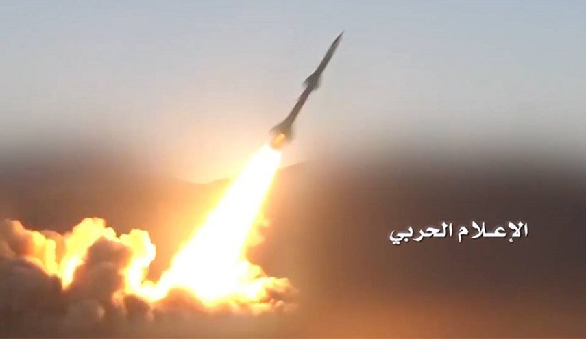 شلیک موشک بالستیک یمن به پایگاه مزدوران در مارب