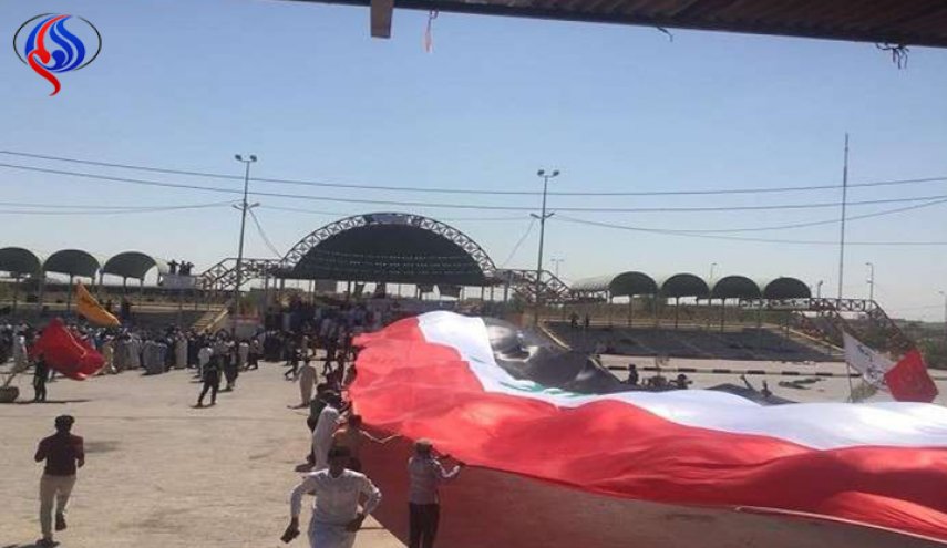 تجدد الاعتصام في محافظة المثنى ورفع أطول علم عراقي