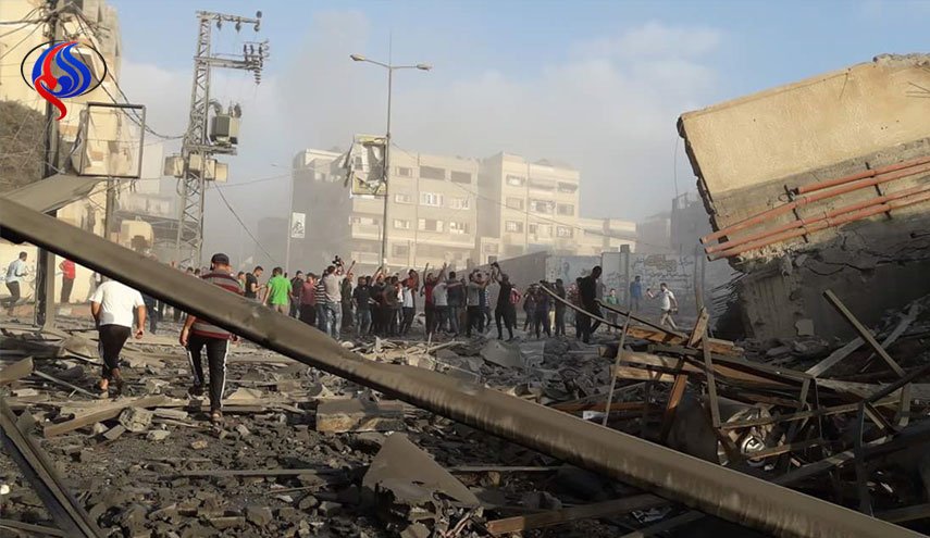 رژیم صهیونیستی حملات هوایی را به مناطق مختلف نوار غزه از سر گرفت/ زخمي شدن 18 فلسطيني