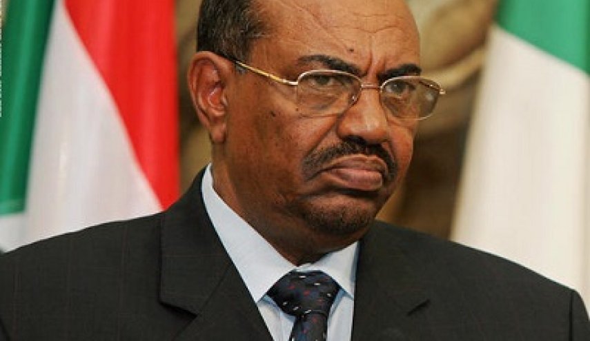 هل حل الحكومة هو المخرج من أزمة السودان؟