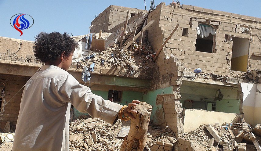 جنایت دیگر در حجه یمن؛  شهادت یک خانواده 6 نفره براثر بمباران جنگنده های سعودی
