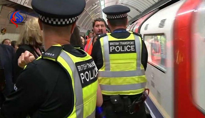 بالصور.. إصابات باطلاق نار في محطة للمترو في لندن