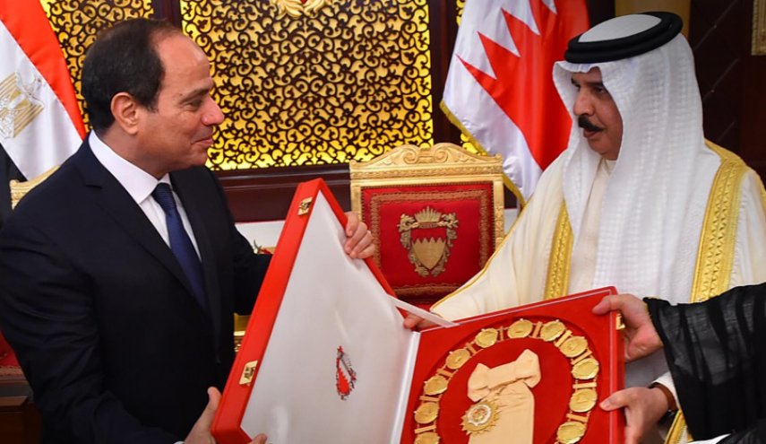 تقارير عن لقاء امني يجمع ملك البحرين بالسيسي بالمنامة