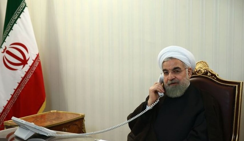 روحاني: ايران تدعو لتطوير العلاقات مع قطر كدولة صديقة 