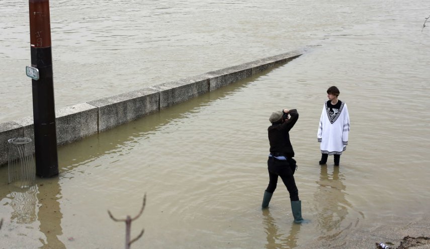 صحيفة: فيضانات بشرق الصين تسبب خسائر تجاوزت مليار دولار هذا الشهر