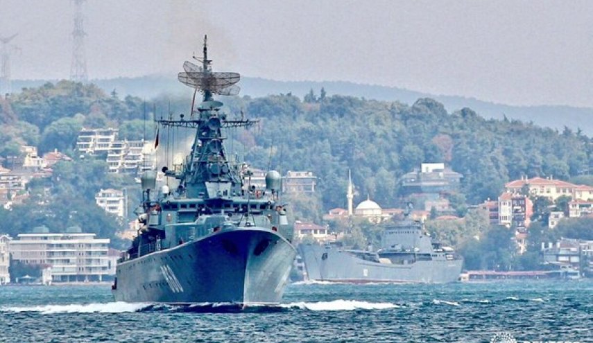 عبور 13 کشتی جنگی روسیه از تنگه بُسفُر به مقصد آب‌های سوریه