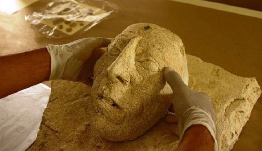 اكتشاف قناع نادر من القرن السابع لحاكم المايا!