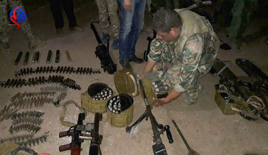 کشف یک انبار اسلحه و مهمات تروریست ها در غرب سوریه
