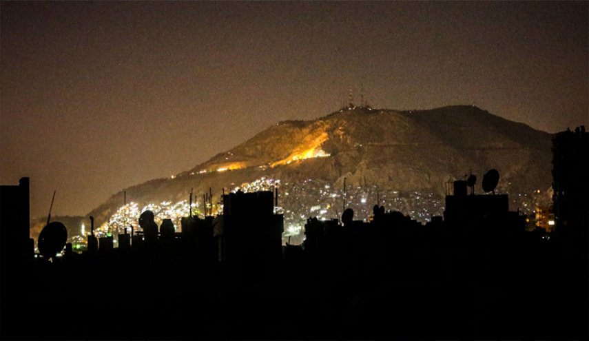 ما سر انقطاع الكهرباء في دمشق؟