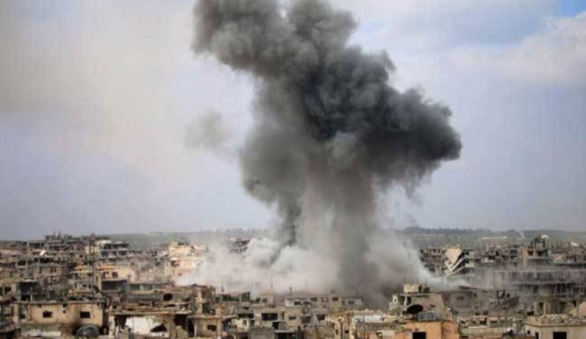 تروریست‌های ادلب 2 دهانه پل را از بیم حمله ارتش سوریه منفجر کردند
