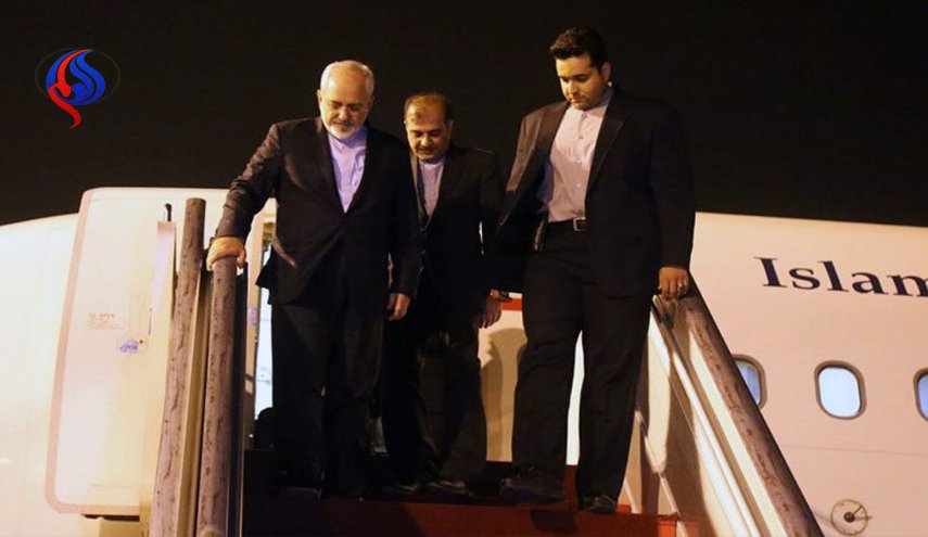 وزير الخارجية محمد جواد ظريف يعود الى طهران