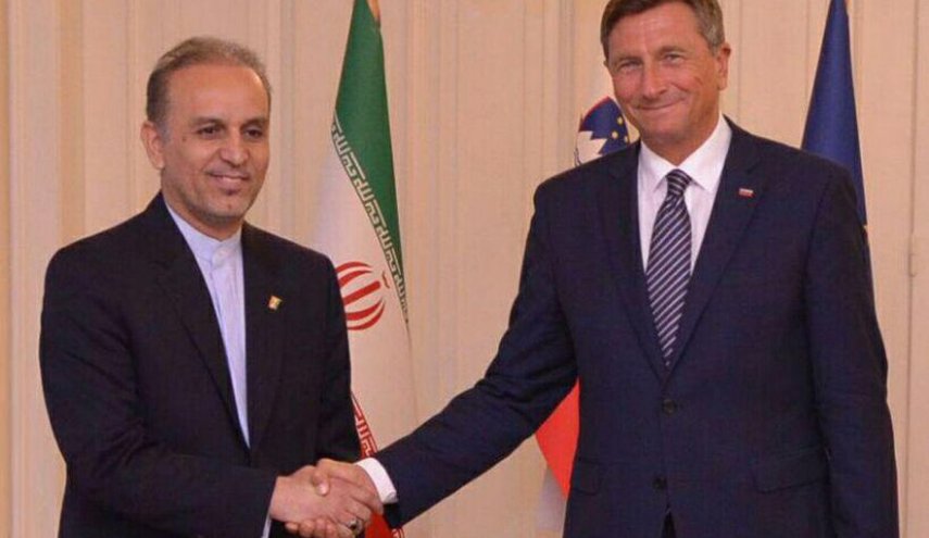 السفير الإيراني يقدم اوراق اعتماده للرئيس السلوفيني