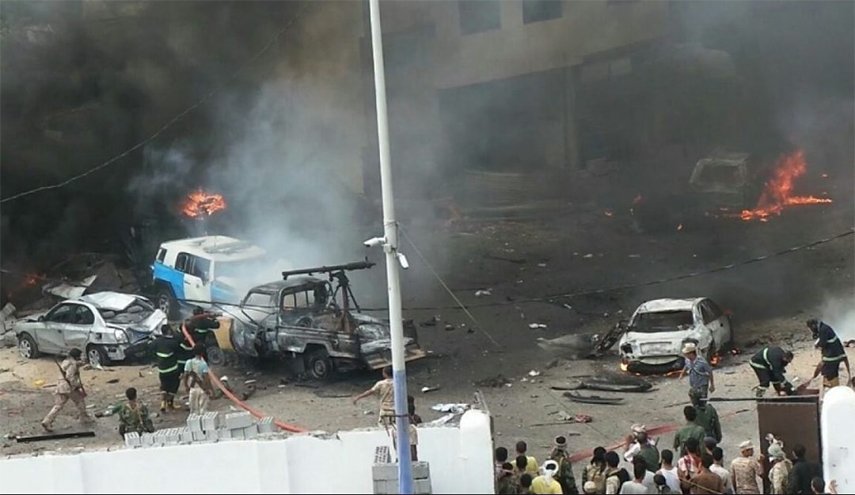اندلاع النيران في مقر السفارة الأميركية بالعاصمة الليبية 