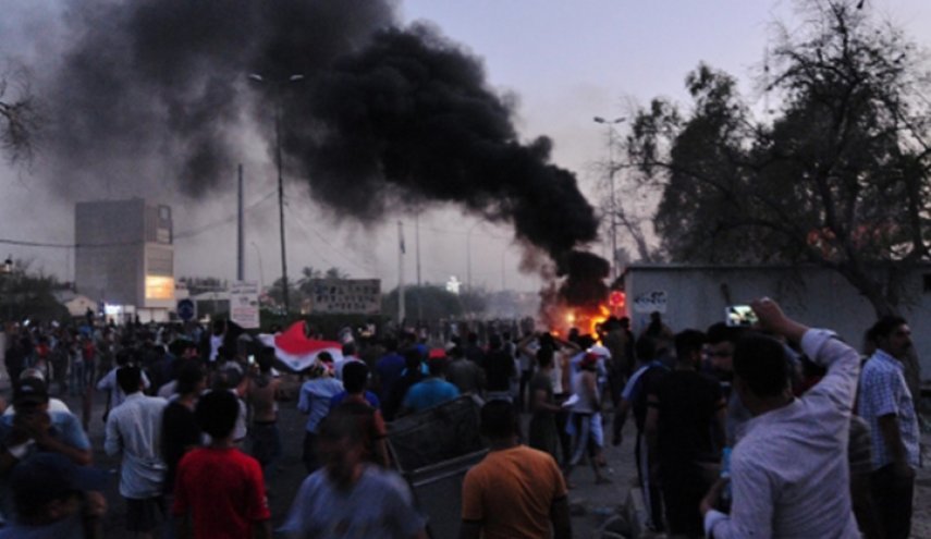 2 کشته و 14 زخمی در تظاهرات پنجشنبه‌شب 
