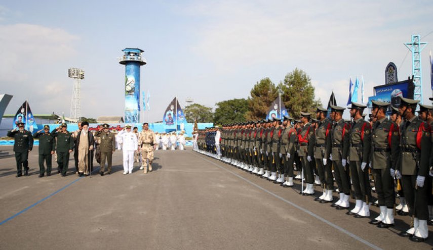 مراسم دانش‌آموختگی دانشجویان دانشگاههای ارتش باحضور فرمانده کل قوا
