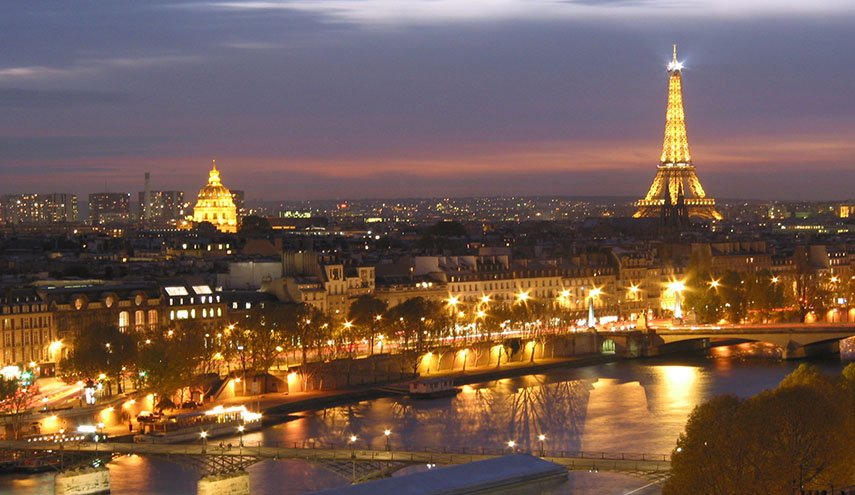اعتقال رجل أصاب 7 أشخاص في هجوم بسكين وسط باريس