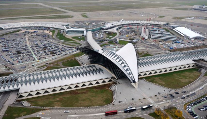 إغلاق مدرج مطار ليون في فرنسا مؤقتا