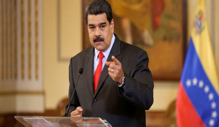 مادورو يشبه ما يدور حول بلاده بانقلاب تشيلي 
