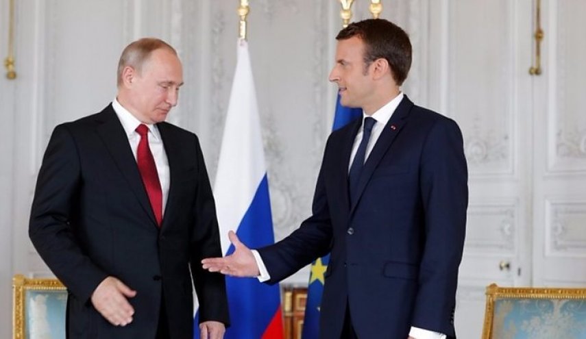 فرنسا تأمل أن يقبل بوتين الدعوة لزيارة باريس في نوفمبر
