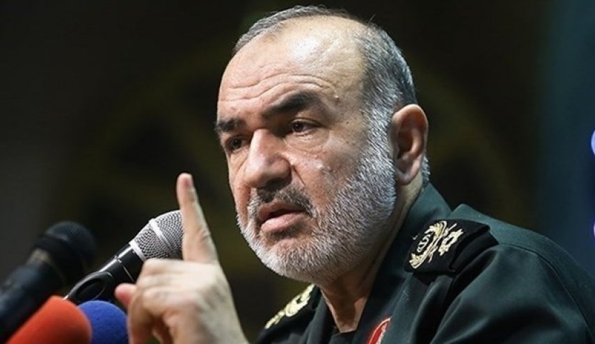 سردار سلامی: گزینه جنگ منتفی است/ دشمنان در صورت اقدام علیه ایران با خاک یکسان می‌شوند