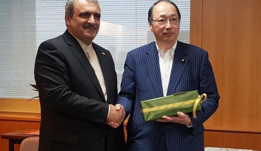 السفير الايراني في طوكيو يبحث مع وزير البيئة الياباني بشان التعاون الثنائي