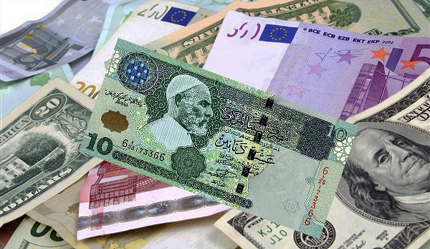 ليبيا تفرض رسوما على بيع العملات الأجنبية