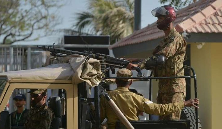 مقتل 7 جنود و9 مسلحين في اشتباكات بشمال باكستان
