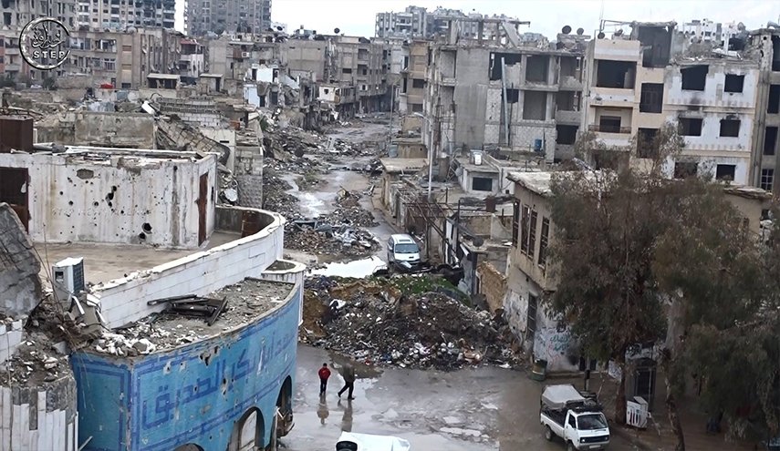 ترميم مداخل دمشق بأنقاض المنازل