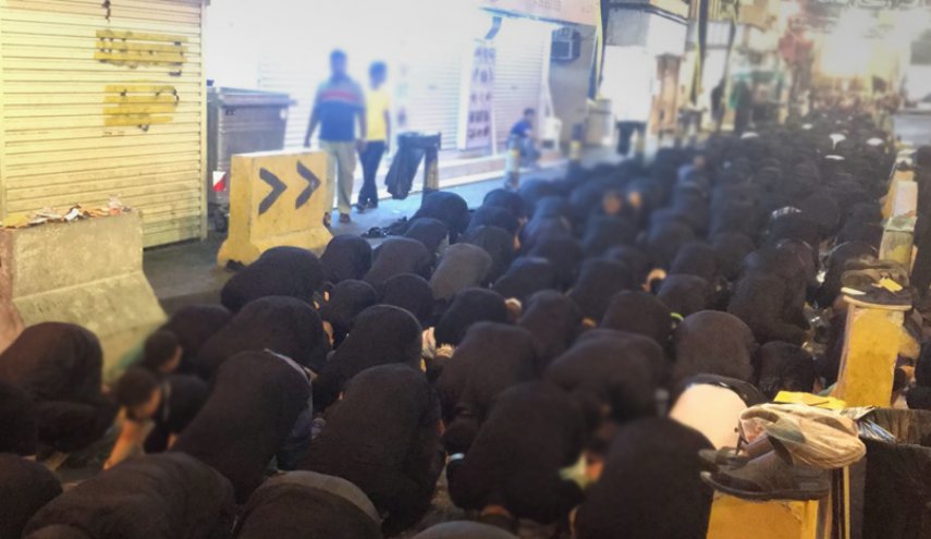 السلطات البحرينية تأمر بحبس 10 مواطنين على خلفية الصلاة المركزية ليلة العاشر