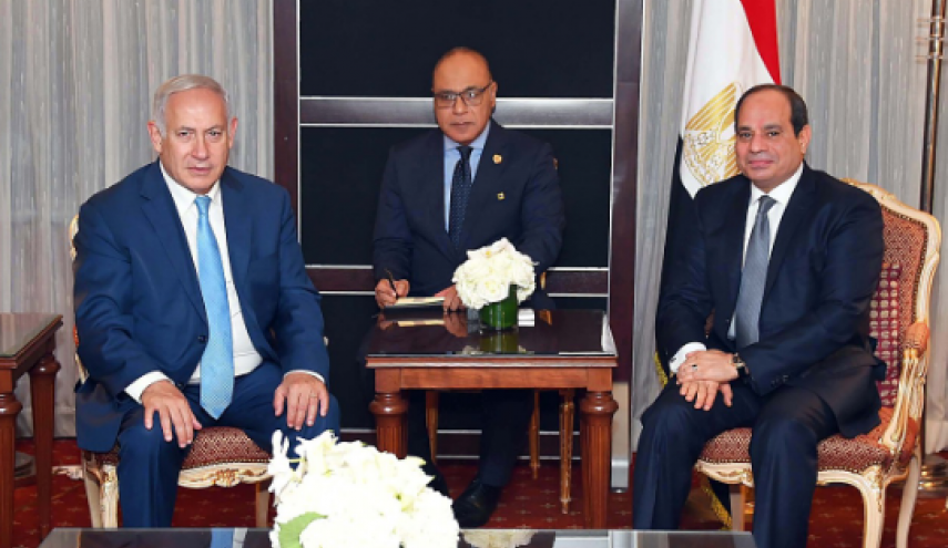 لقاء نتنياهو والسيسي يثير غضب المصريين والاسرائيليين على حد سواء


