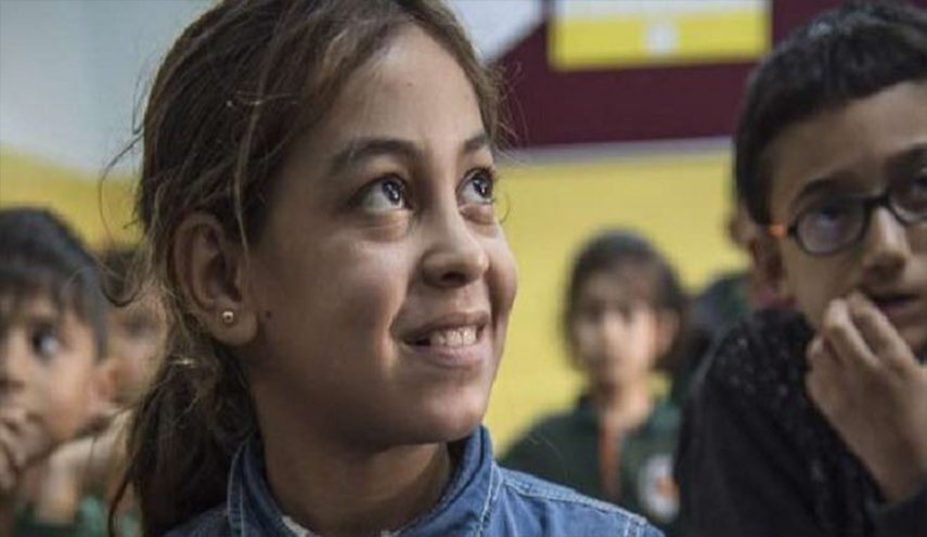 صورة واحدة تغير حياة طفلة سورية لاجئة في تركيا