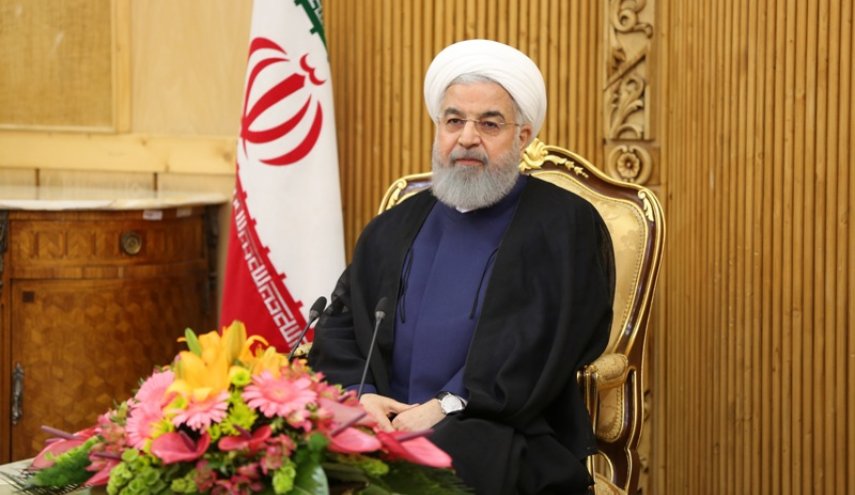 روحاني: احقیة إیران والغطرسة الأمریكیة باتت واضحة للعالم