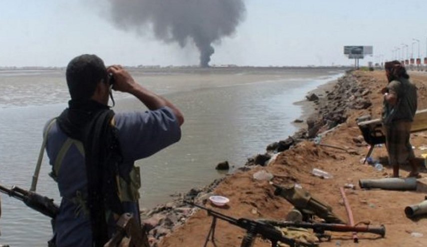 استمرار عمليات القوات اليمنية على طول الشريط الساحلي