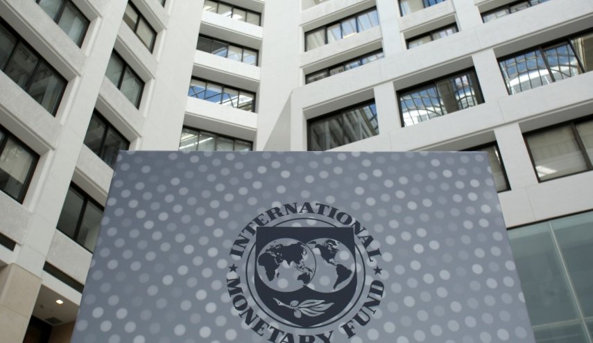 صندوق النقد الدولي خفض توقعاته للنمو العالمي مع ارتفاع المخاطر

