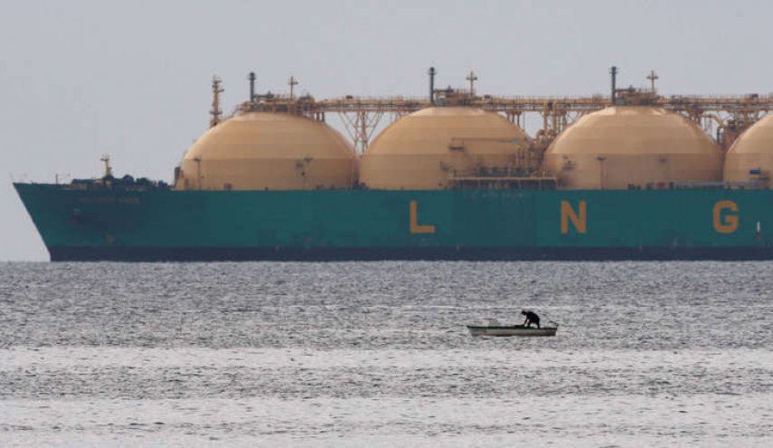 مصر تستغني عن سفن الغاز العملاقة