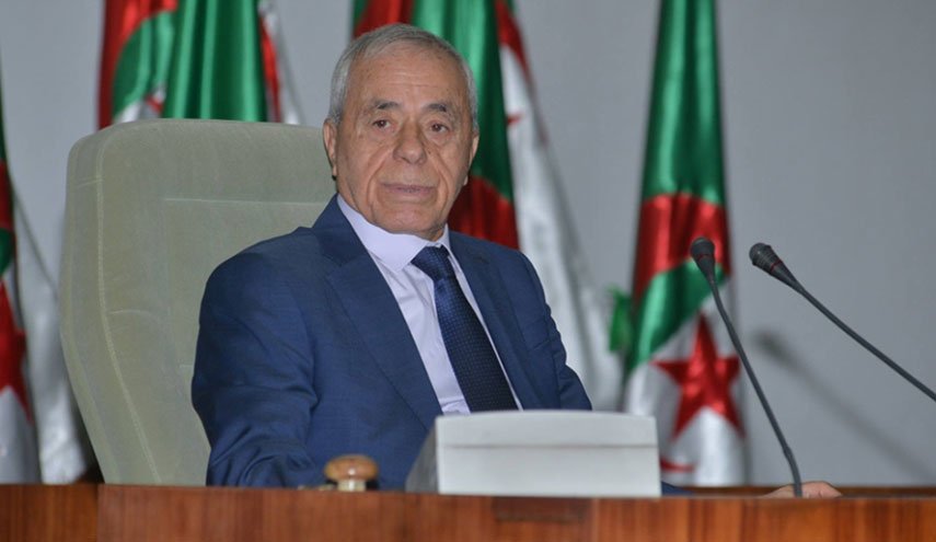 مهلة لرئيس برلمان الجزائر للاستقالة.. وسيناريوهات لإنهاء الازمة