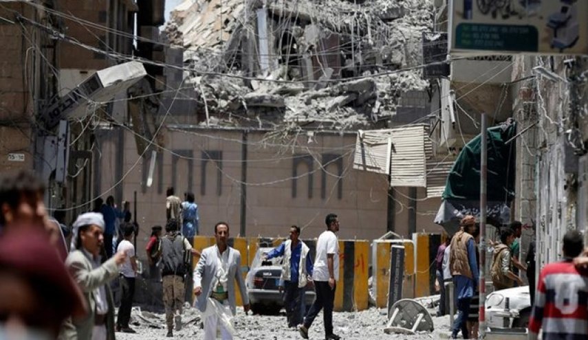 بیمارستان‌های یمنی آماج حملات جنگنده‌های سعودی/49 کشته و زخمی در حمله به اتوبوس آوارگان