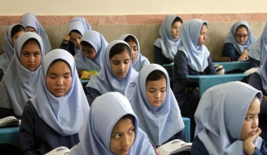 ايران تنفق سنوياً الف مليار تومان لتعليم تلامذة لاجئين